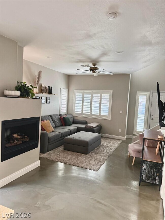 Building Photo - 6516 Sierra Diablo Ave