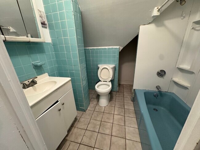 Building Photo - 25 Amherst St