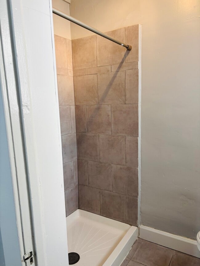 Building Photo - La Selle Apartments