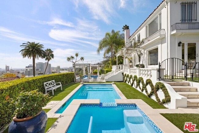 Building Photo - 6650 Whitley Terrace