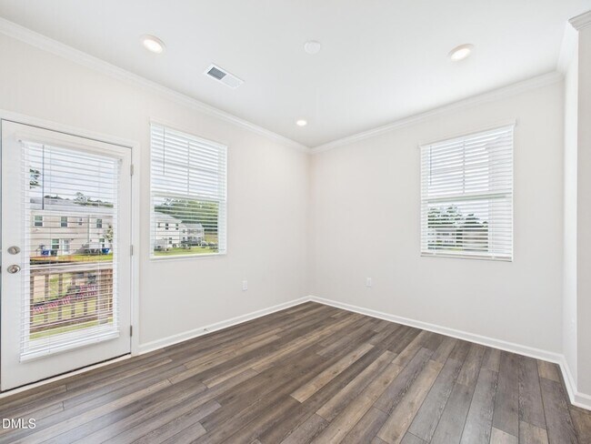 Building Photo - 2709 Chert Ln