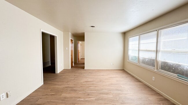 Building Photo - 3034 57th St