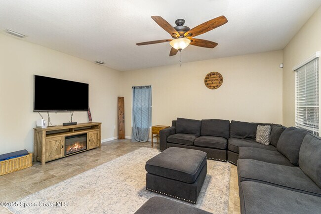 Building Photo - 1463 Musgrass Cir