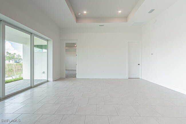 Building Photo - 420 NW 18th Pl