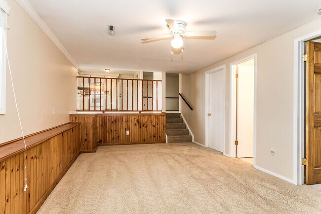 Building Photo - 7934 Davis Rd N