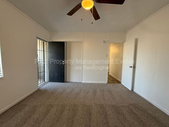 Building Photo - 3422 E Taylor St