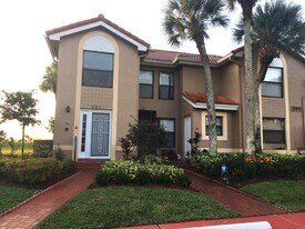 Building Photo - 10910 Lakemore Ln