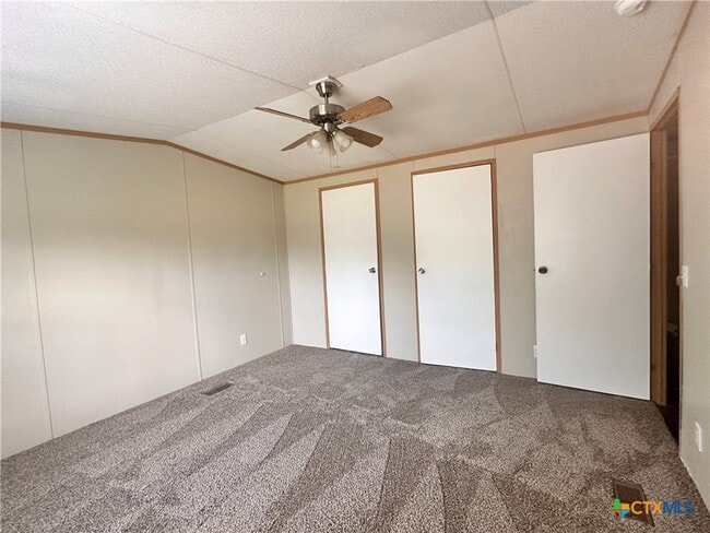 Building Photo - 208 Picasso Dr
