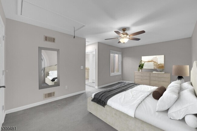 Building Photo - 107 Wimbledon Square