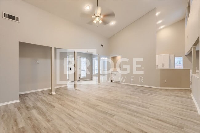Building Photo - 2933 Deep Valley Trail