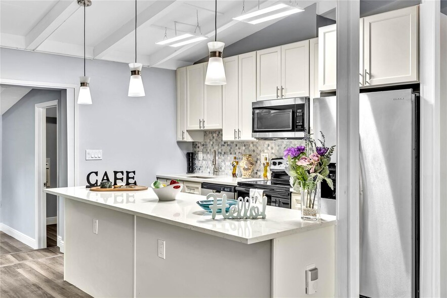 Building Photo - 2448 Andros Ln