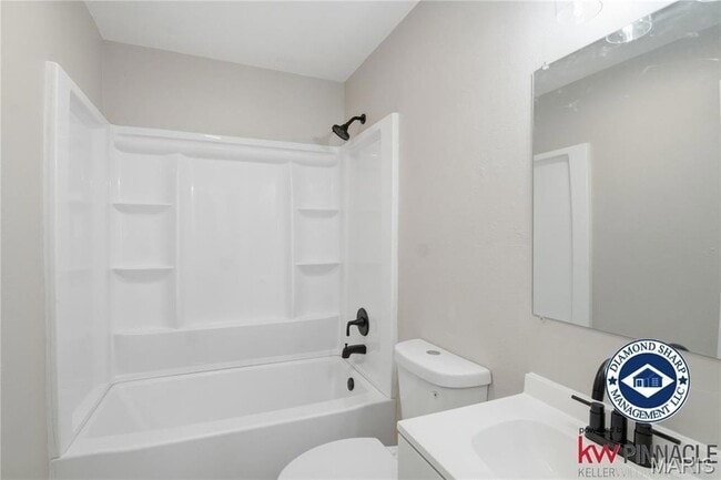 Building Photo - 128 Mounds Ave