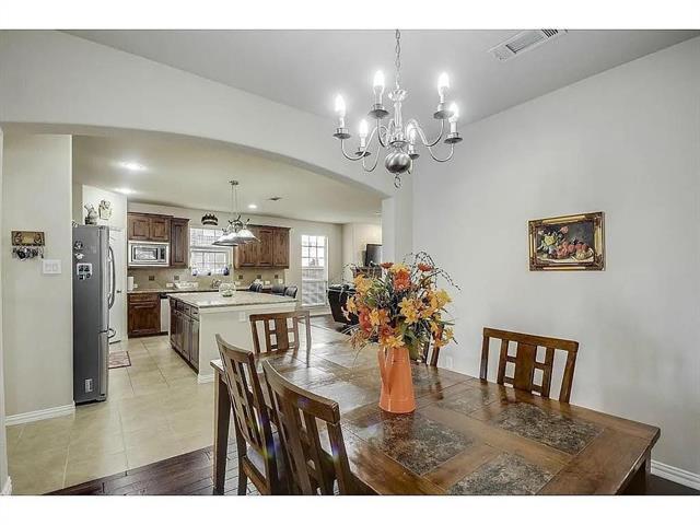 Building Photo - 212 Chester Dr