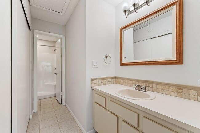 Building Photo - 6531 Chasewood Dr