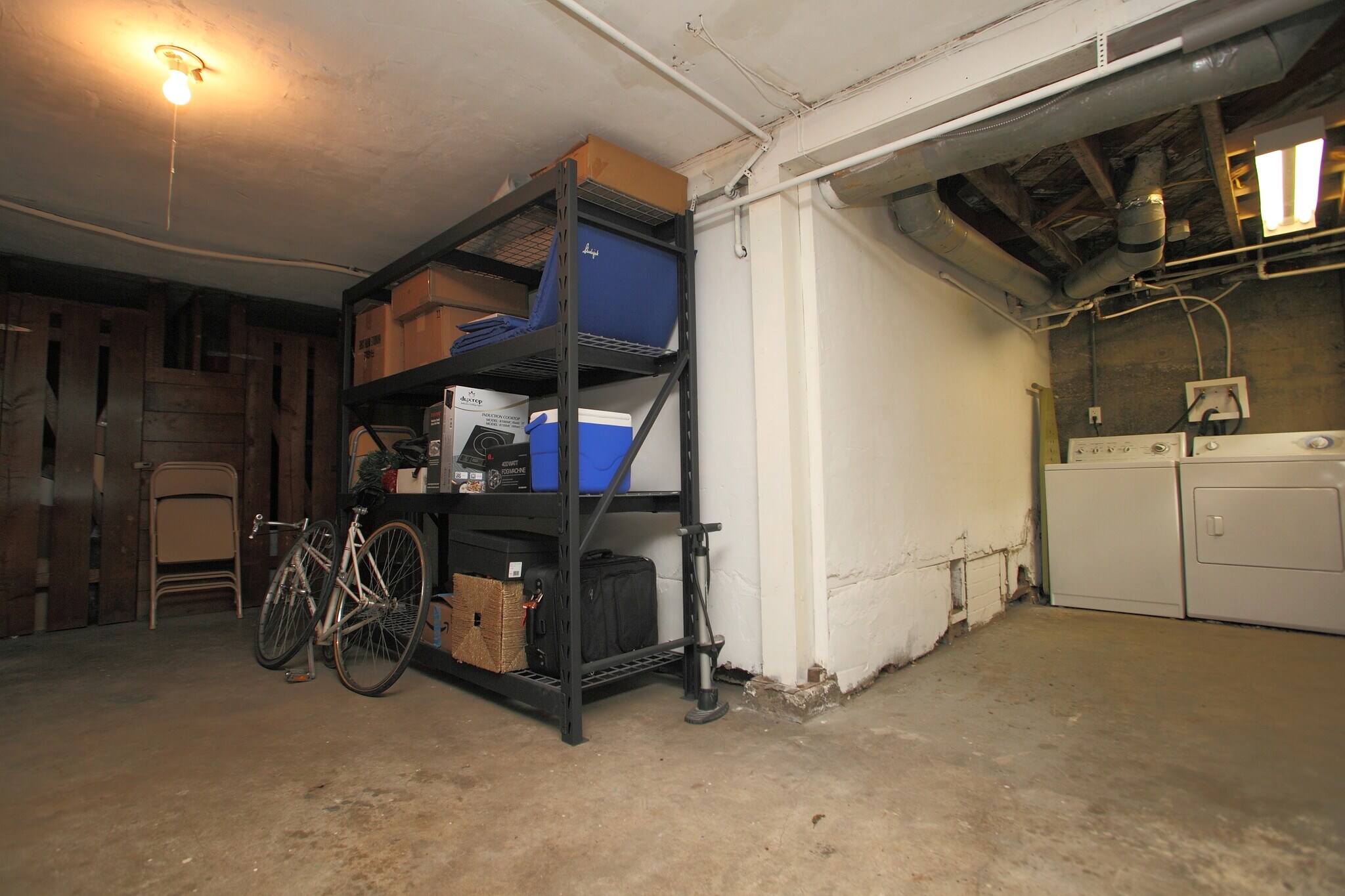 Shared basement and laundry - 35 NE Going St