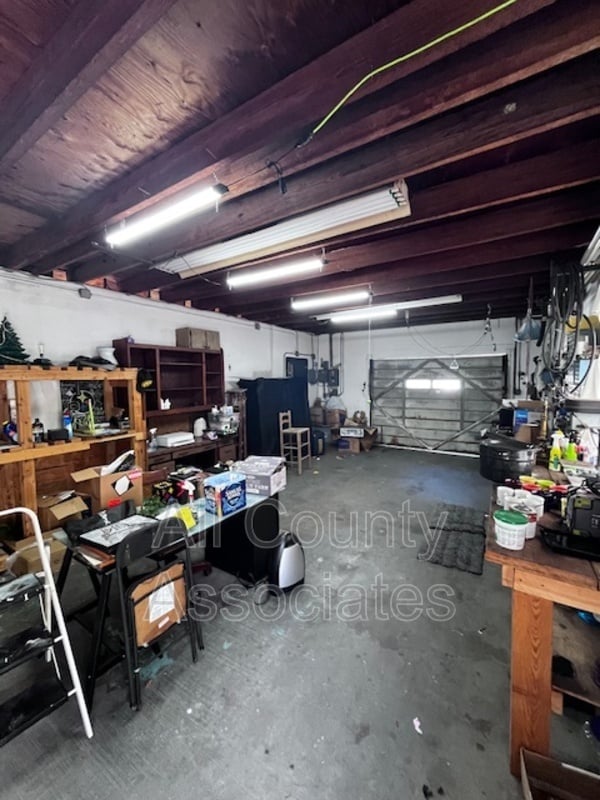 Building Photo - 11023 Hook Ln