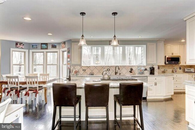 Building Photo - 5147 Cannon Bluff Dr