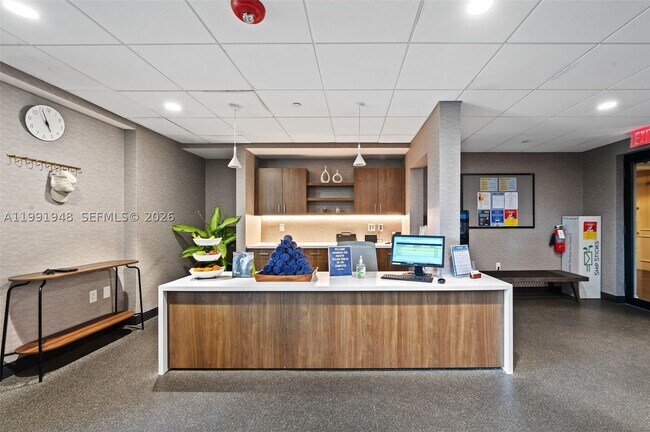 Building Photo - 13633 Deering Bay Dr