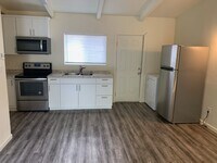 Building Photo - Ash Duplex