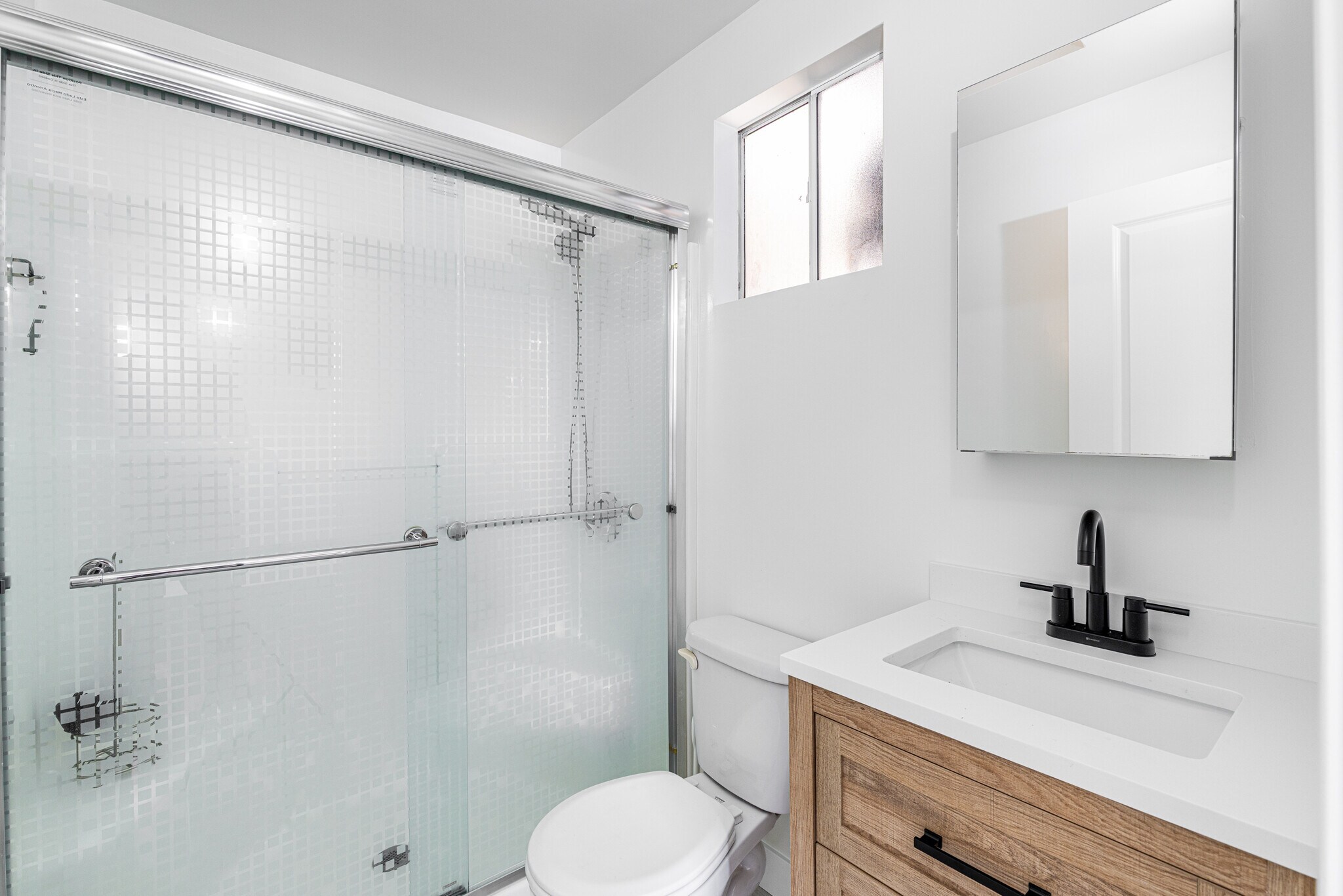 Building Photo - 8143 Hinds Ave