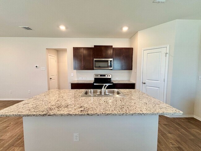 Building Photo - Welcome home to this Charming smart home f...