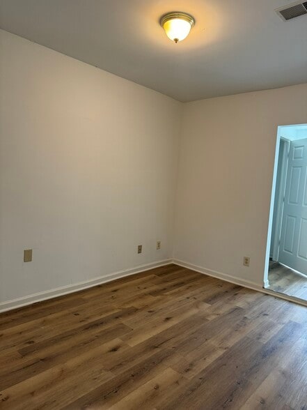 bedroom 2 - 306 S State St