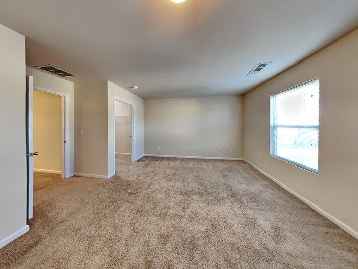 Building Photo - 1007 Eldon Ln