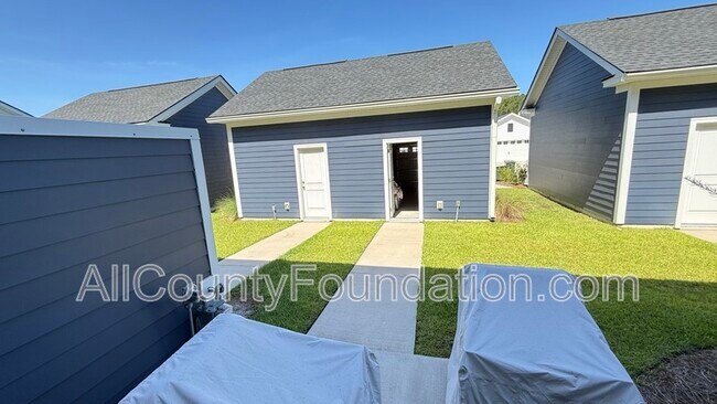 Building Photo - 612 Southview Ln