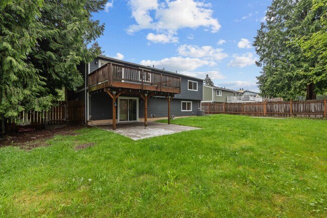 Building Photo - 4Bd Bothell Home!