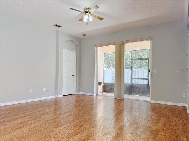 Building Photo - 5004 Alavista Dr