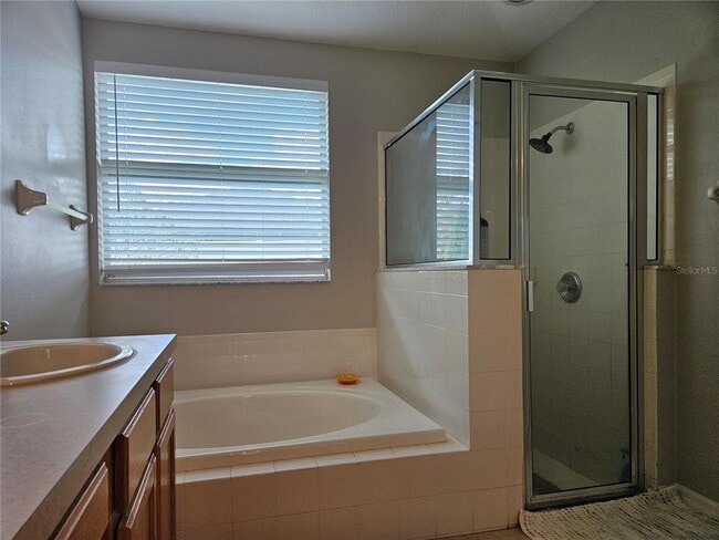 Building Photo - 24415 Summer Wind Ct