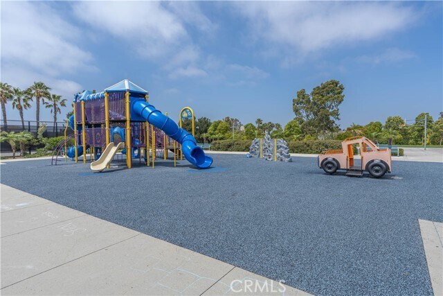 Building Photo - 18571 Amalia Ln