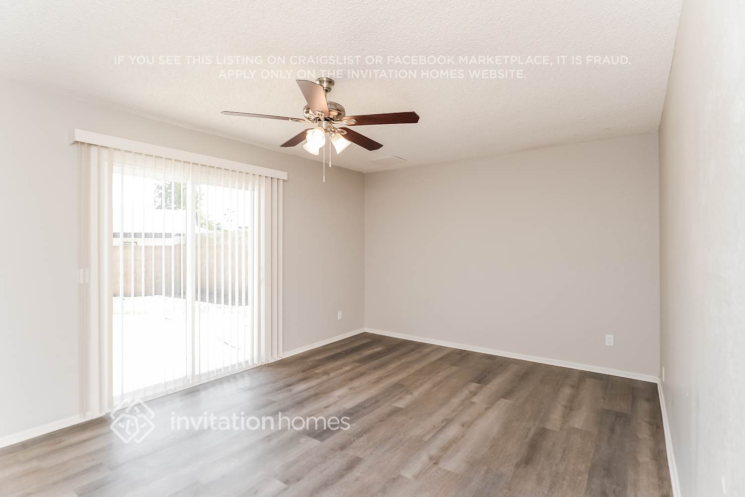 Building Photo - 1721 E 8th St