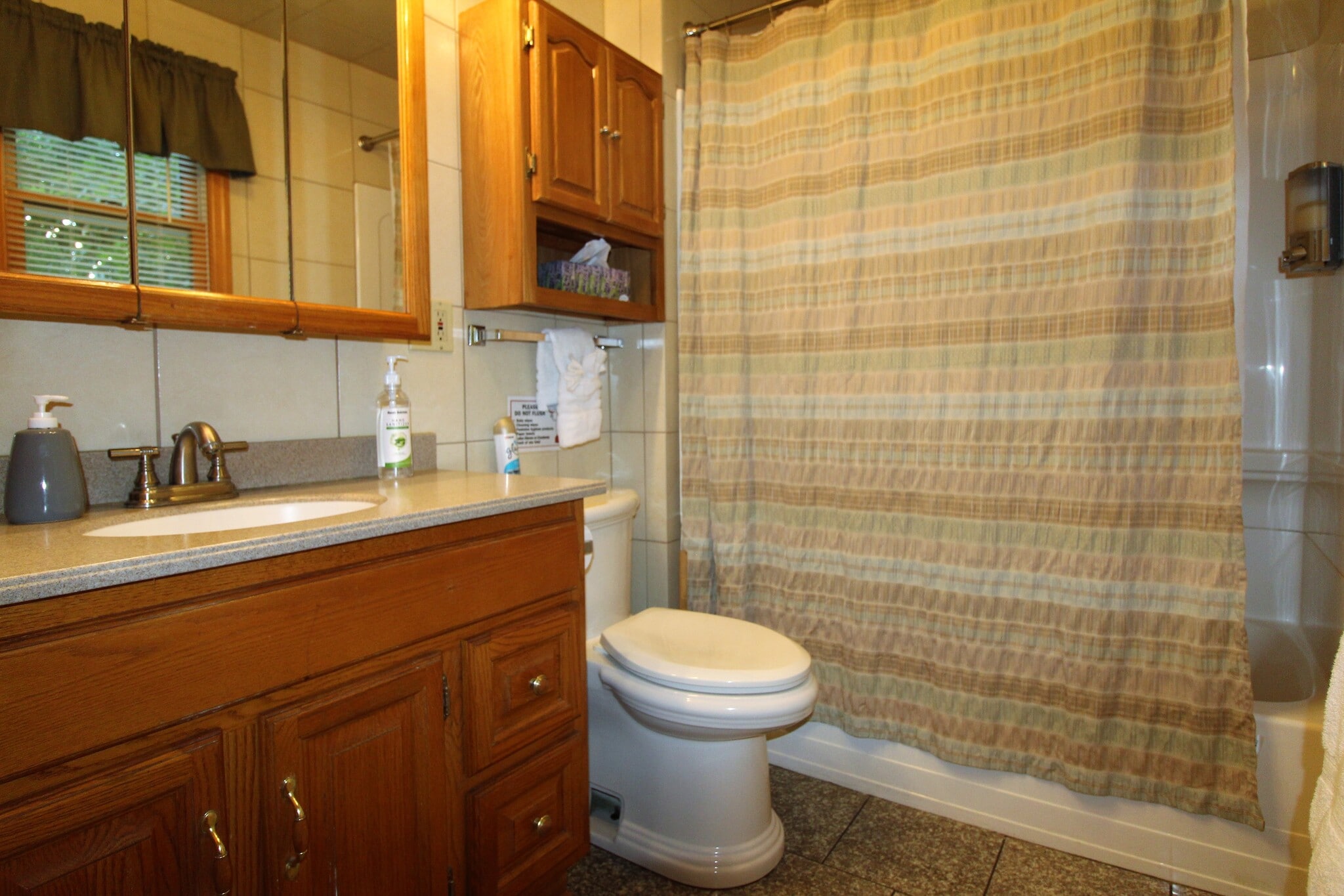 Tub/Shower combo on 1st floor - 28 Church St