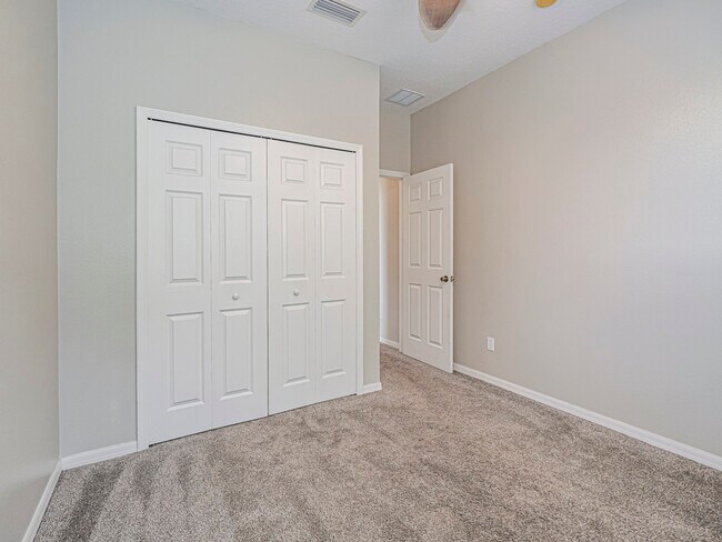 Building Photo - 7916 105th Ct