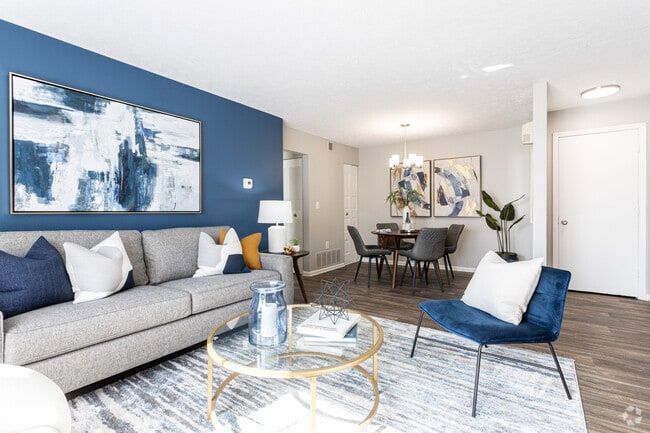 Interior Photo - z-120125-The Hemingway