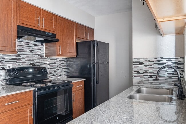 Building Photo - Ridgeview