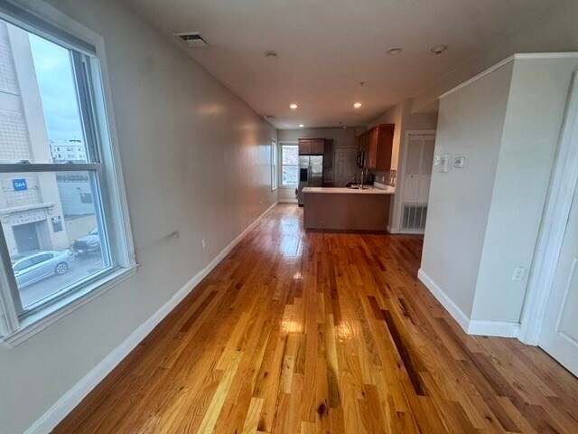 Building Photo - 136 K St