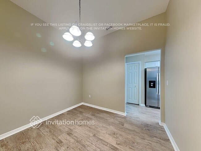 Building Photo - 3633 Amber Ln