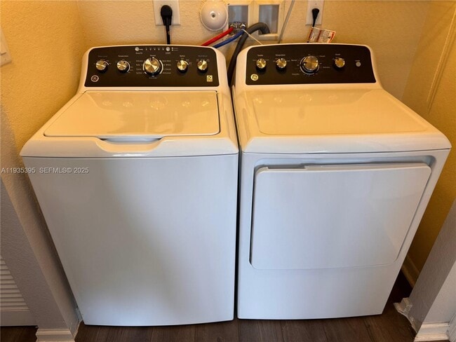 Building Photo - 22541 SW 88th Pl