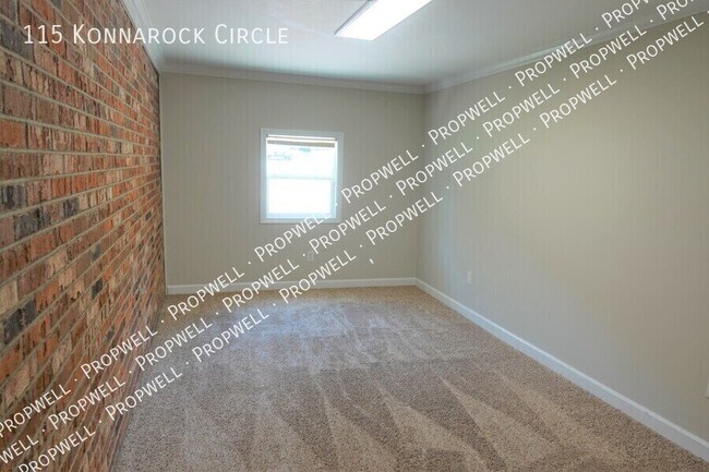 Building Photo - 115 Konnarock Cir