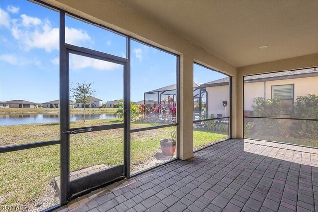 Building Photo - 14720 Cantabria Dr