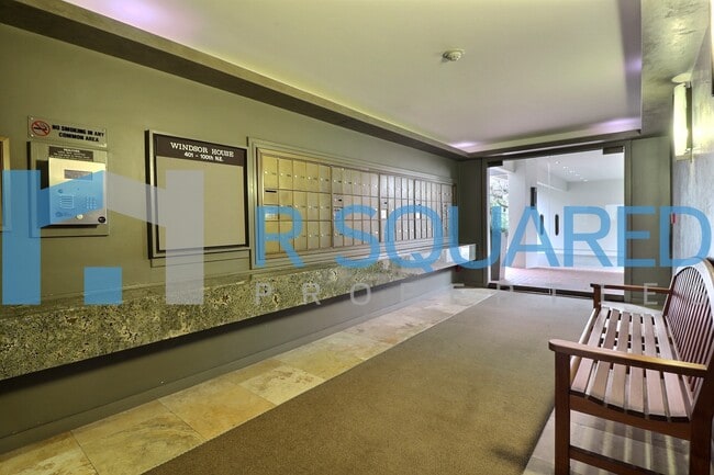 Building Photo - 401 100th Ave NE