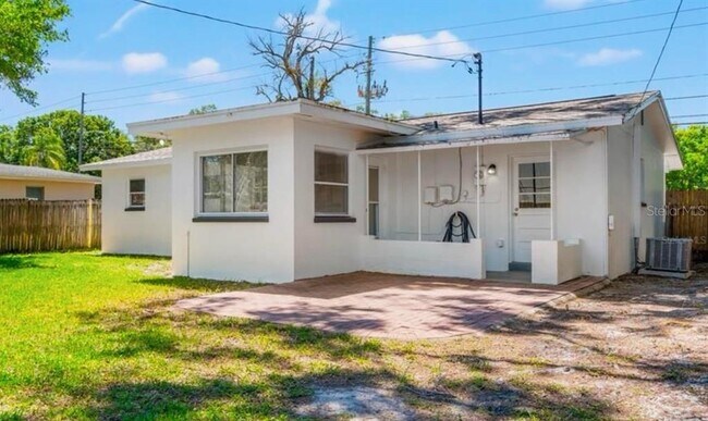 Building Photo - 1454 Michigan Blvd