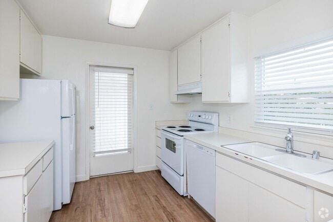 1BR, 1BA -1,200SF - Kitchen - 230 Queens Way - 55+ Community