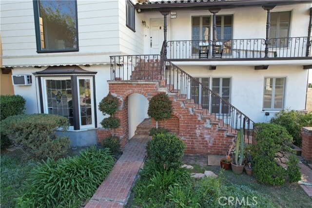 Building Photo - 915 Le Doux Rd
