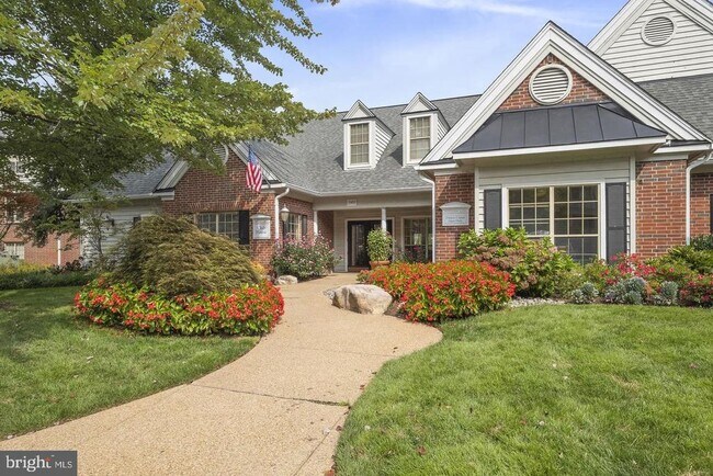 Building Photo - 12157 Penderview Terrace