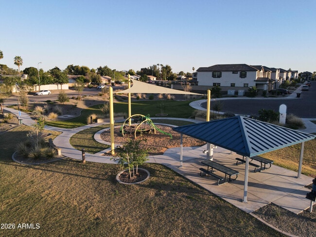 Building Photo - 2200 N Los Altos Dr