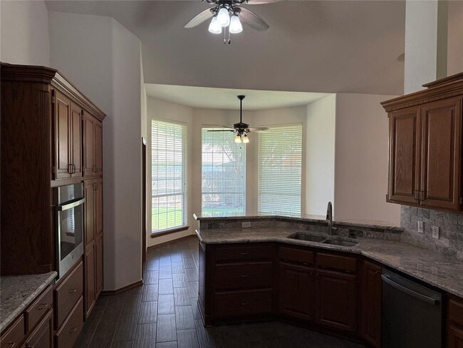 Building Photo - 4205 NW 146th Terrace