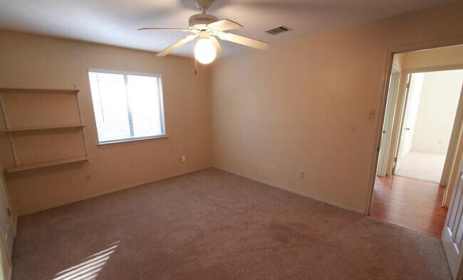 Second bedroom 1 - 3312 Silk Oak Dr
